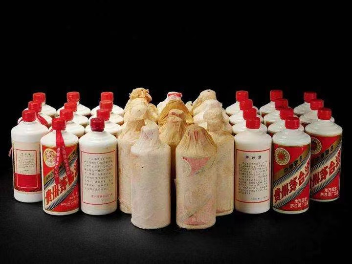 通海口镇日照岚山回收酒价格哪里回收(附近上门回收茅台酒）?